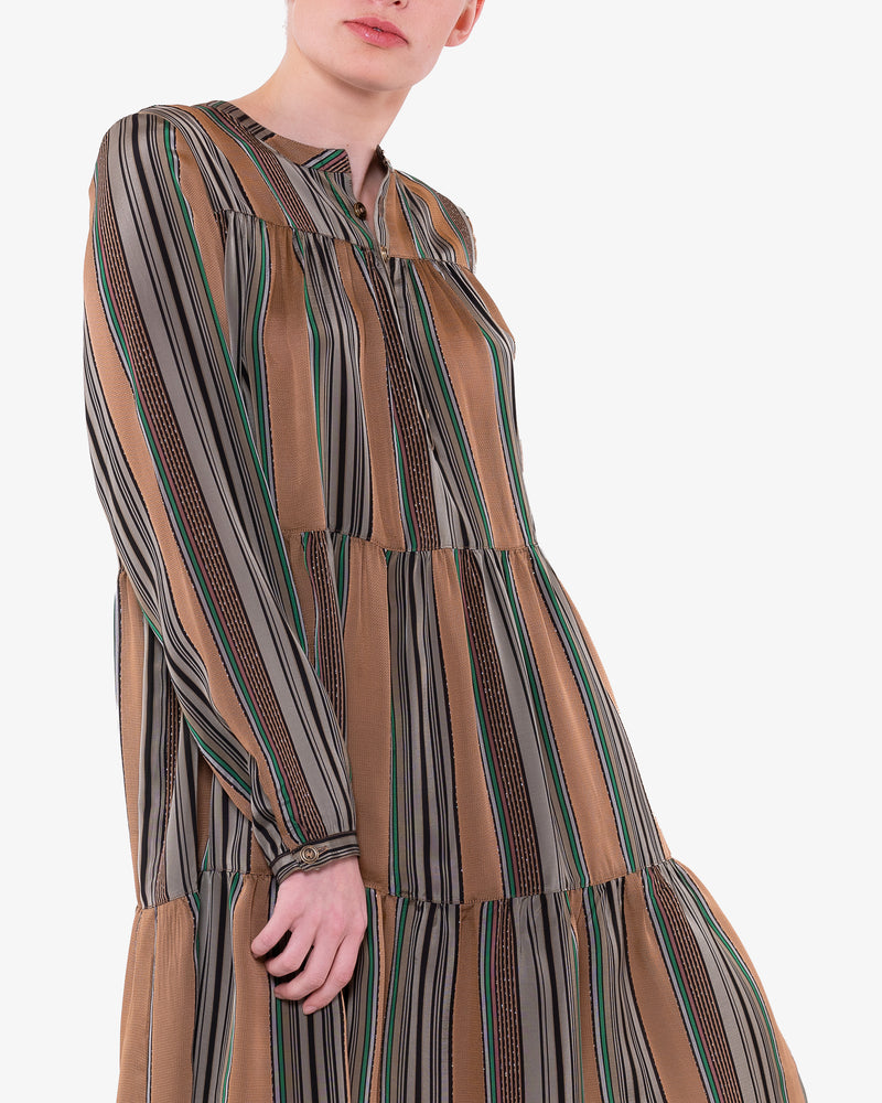 Loose dress with stripes