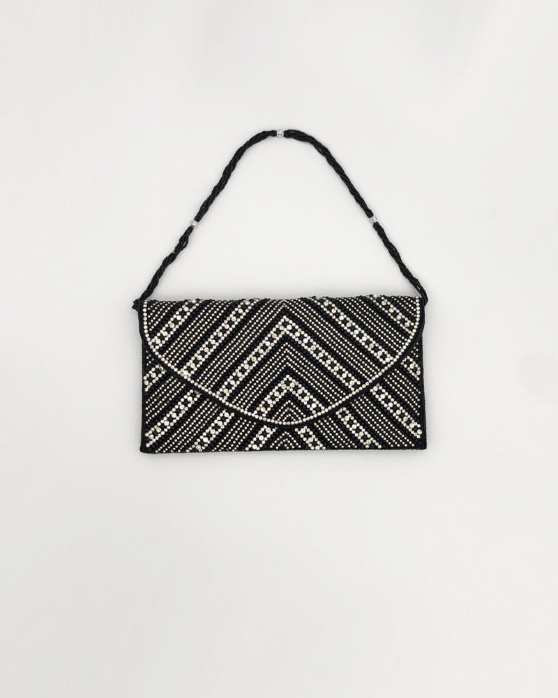 Bestickte Clutch