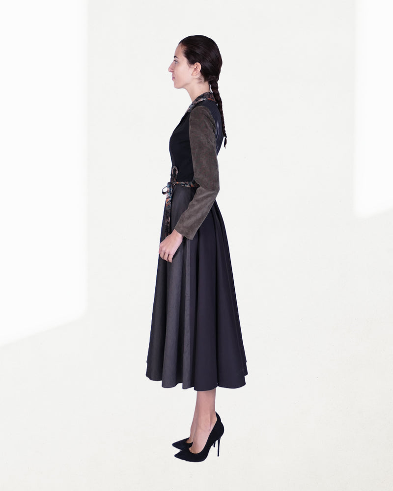 Kleid mit Knopfleiste und Kreisrock